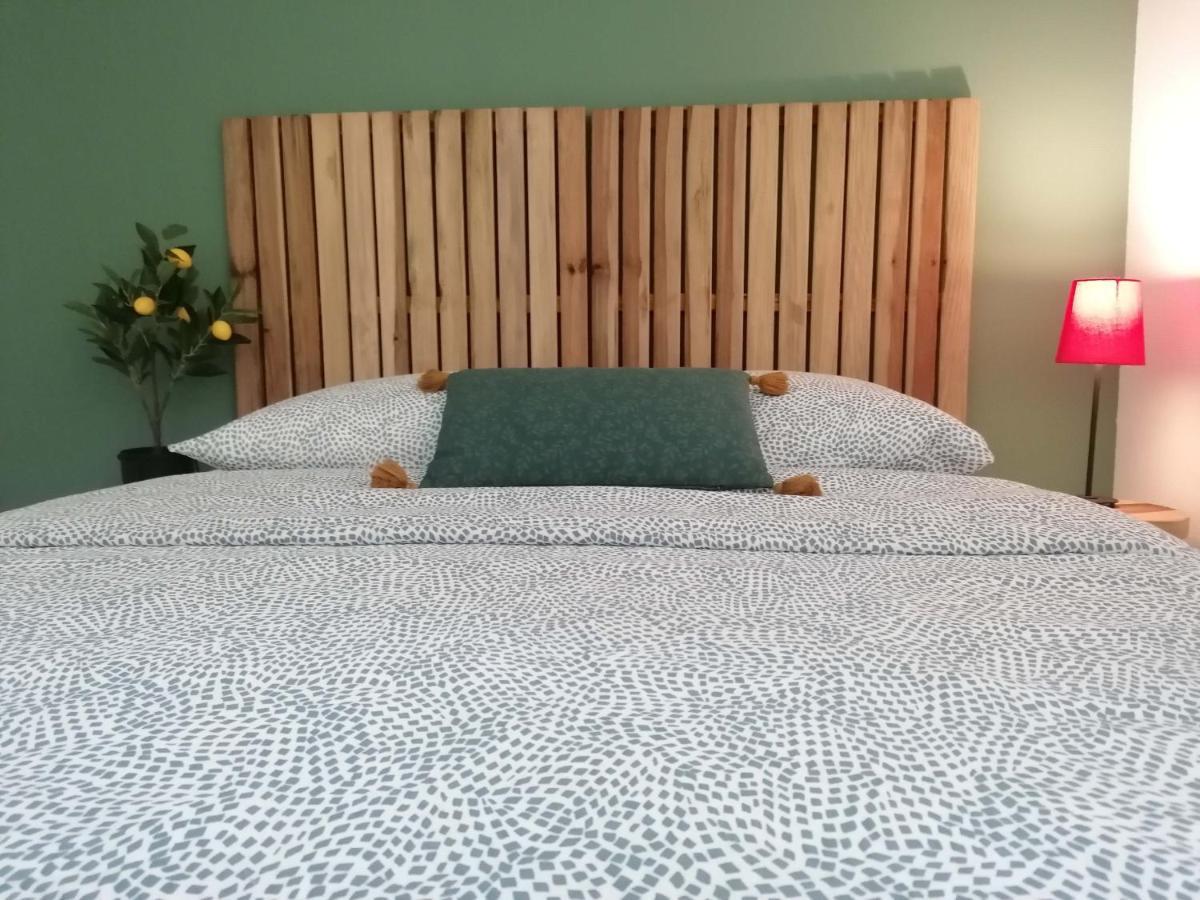 Le Studio Vert Climatise Situe 10 Min De Blaye Et De Sa Citadelle Apartman Eyrans-de Soudiac Kültér fotó